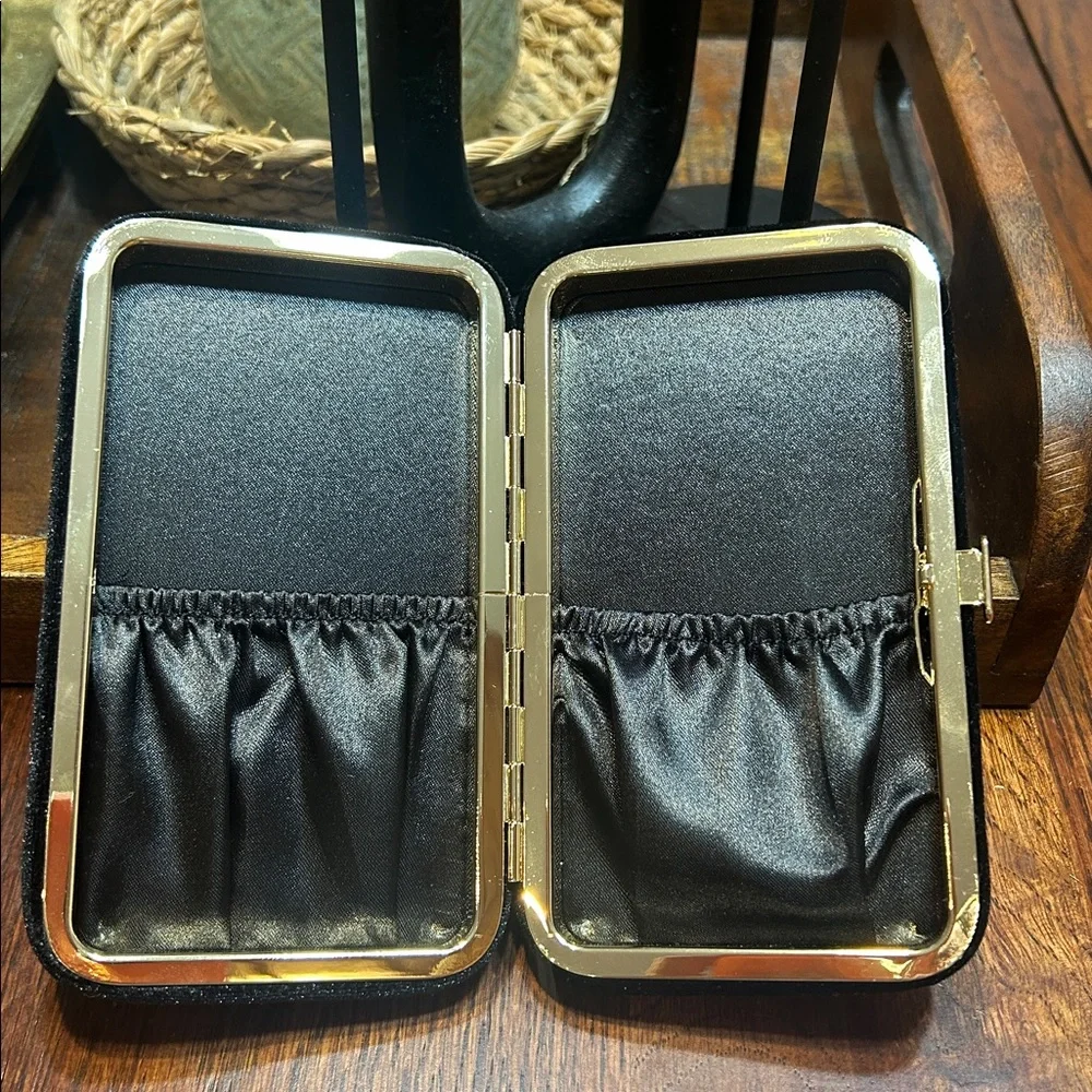 Kevyn Aucoin hard shell black velvet lip clutch Clutch only - no lipstick